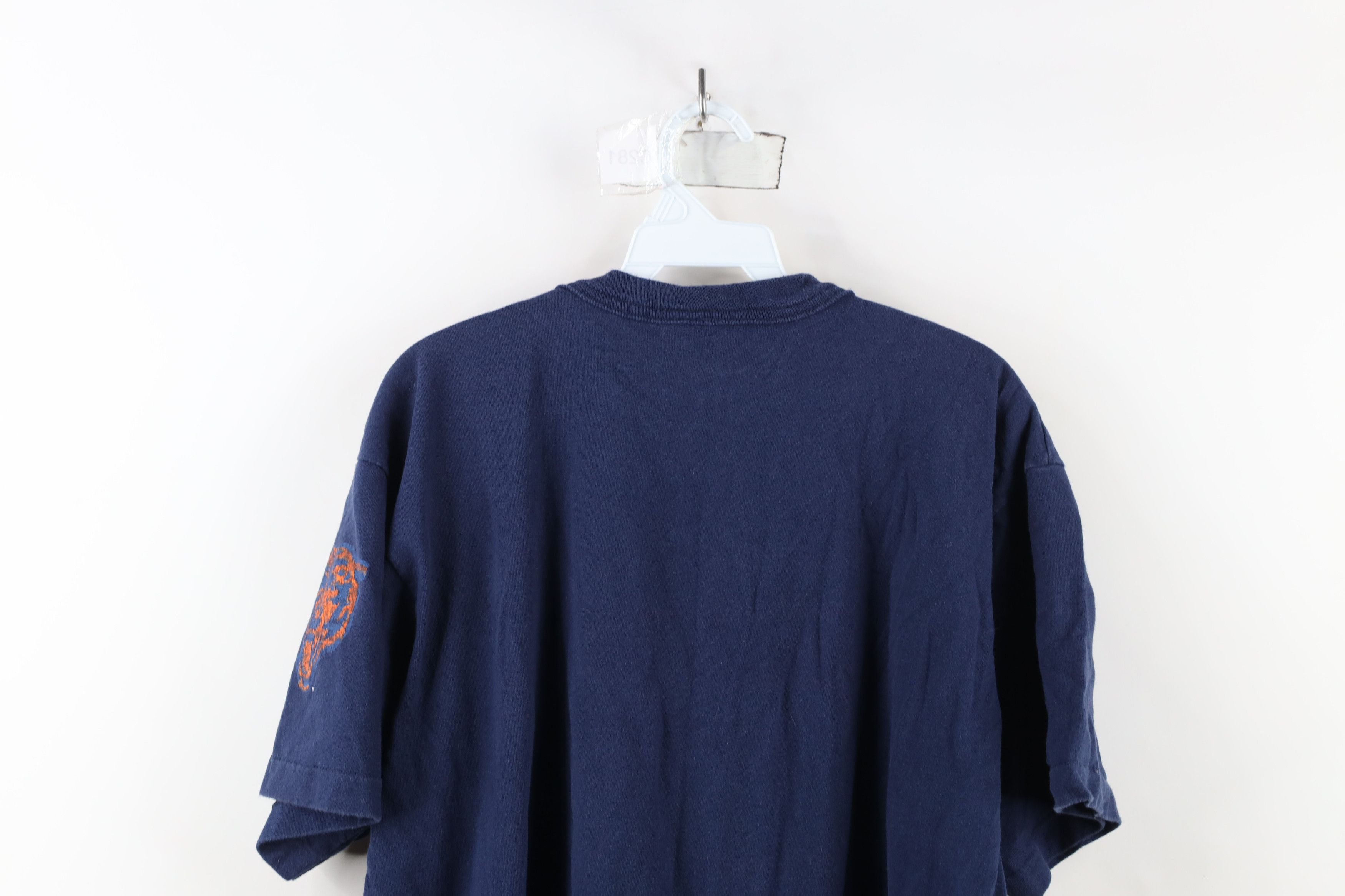 Vintage Vintage 90s Out Chicago Bears Football T-Shirt Blue USA Size US XL / EU 56 / 4 - 12 Thumbnail