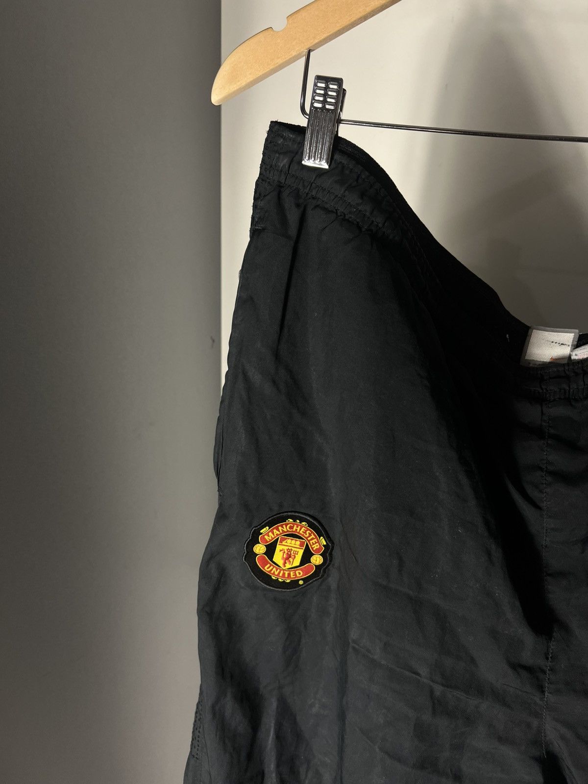 Vintage VERY RARE NIKE FC MANCHESTER UNITED ENGLAND SOCCER PANTS 90s Size US 36 / EU 52 - 5 Thumbnail