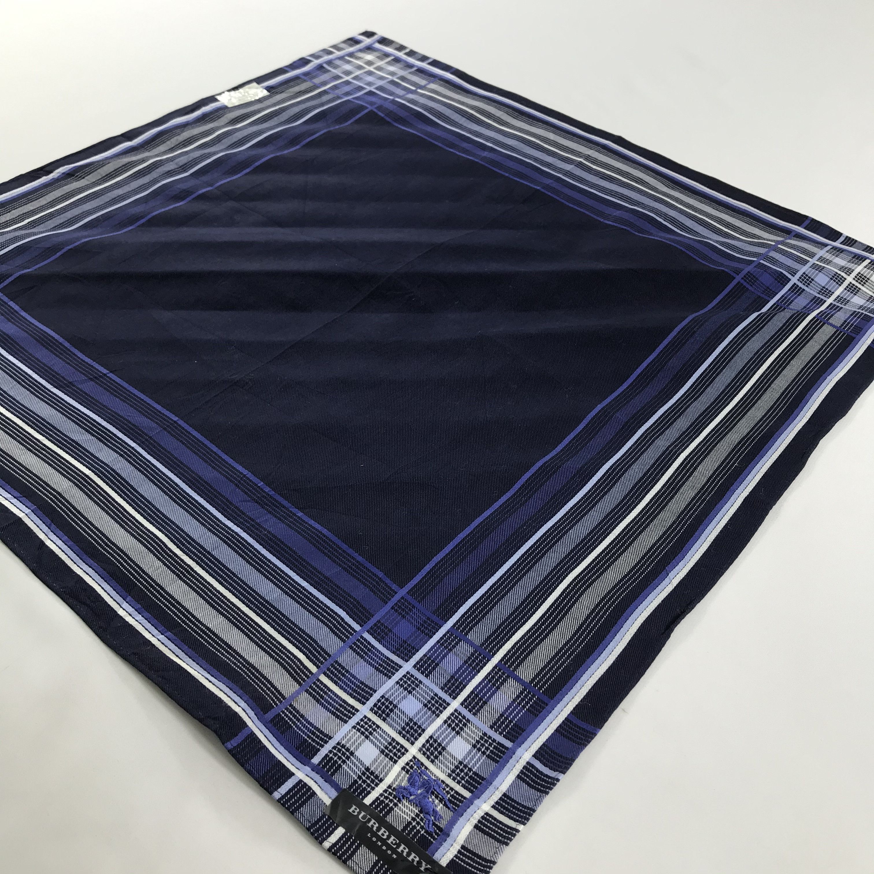 Burberry × Vintage Burberry Bandana / Handkerchief / Neckerchief - S1341 Size ONE SIZE - 2 Thumbnail
