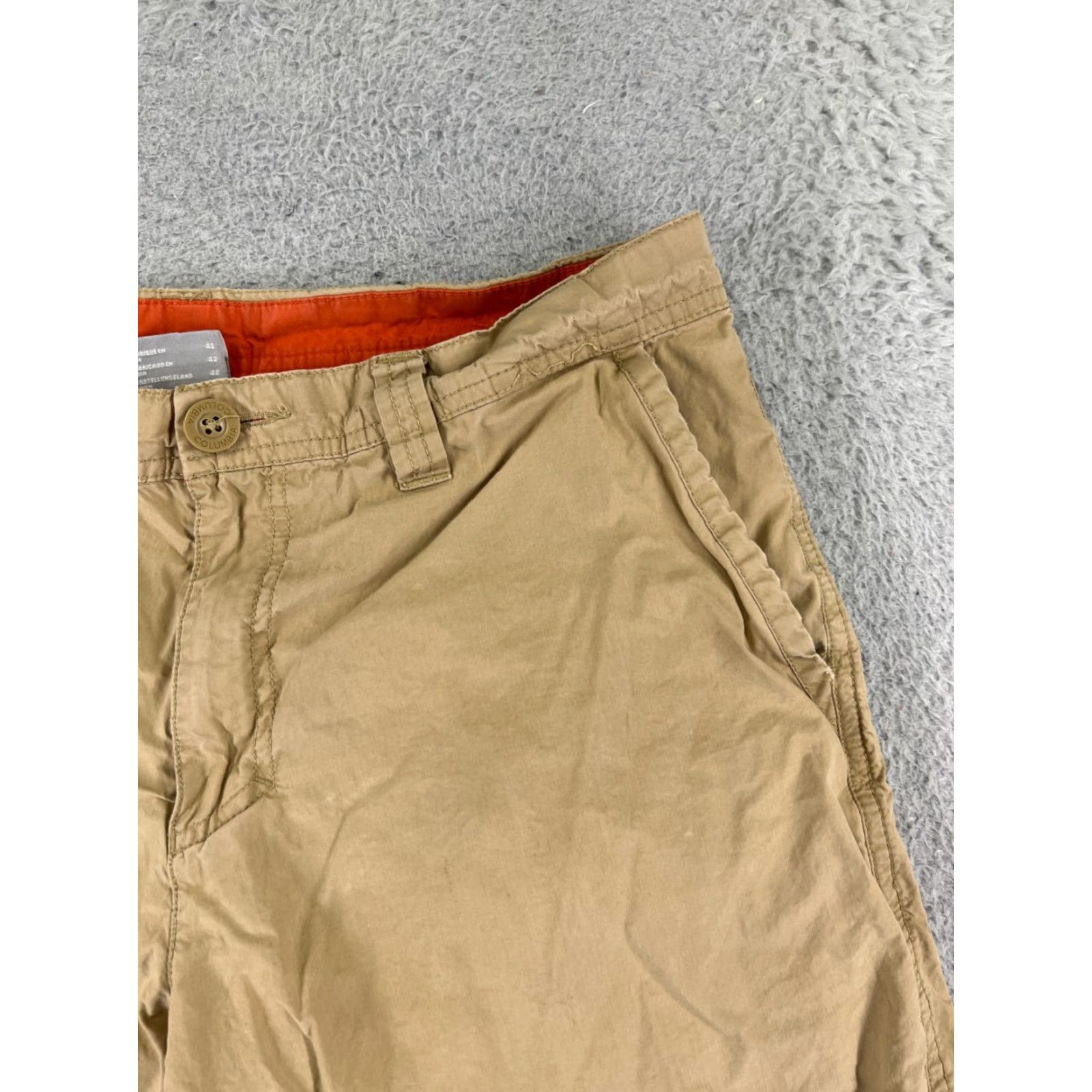 Vintage Columbia Shorts Mens 32 Beige Khaki Cargo Zip Fly Hiking Camping Fishing Cargo Pocket Belted Elastic Waist Pockets Regular Cotton Blend Outdoors Mens Size US 32 / EU 48 - 7 Thumbnail