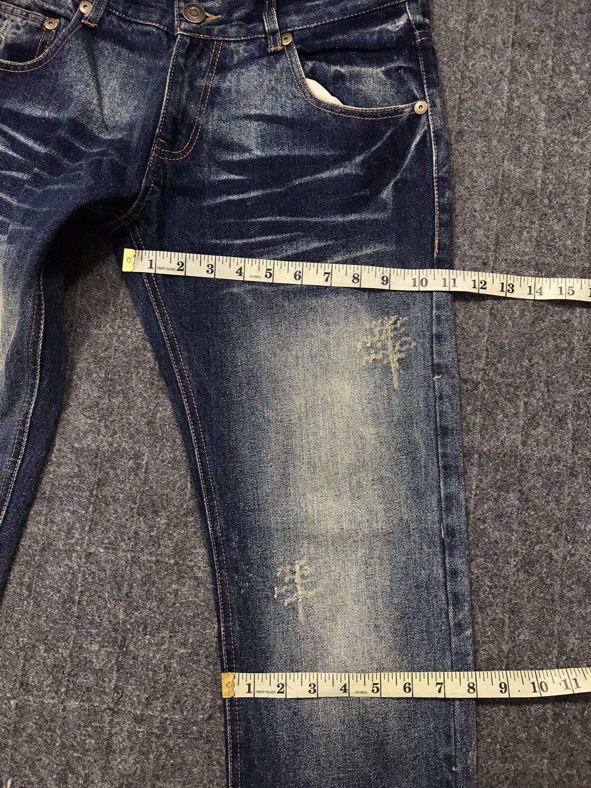 Japanese Brand Old Frame Whisker Design Indigo Denim Jeans Fits Size 32 Size US 32 / EU 48 - 13 Thumbnail