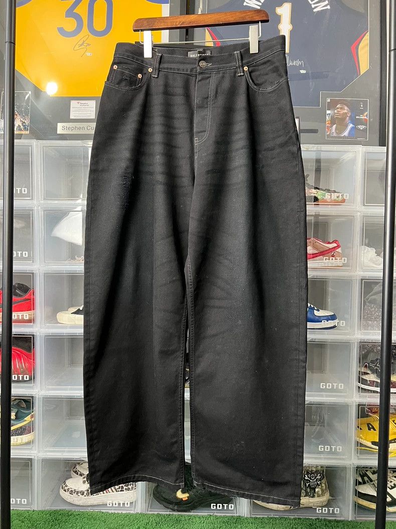 Balenciaga size XS Baggy destroys old waxed wide-leg jeans