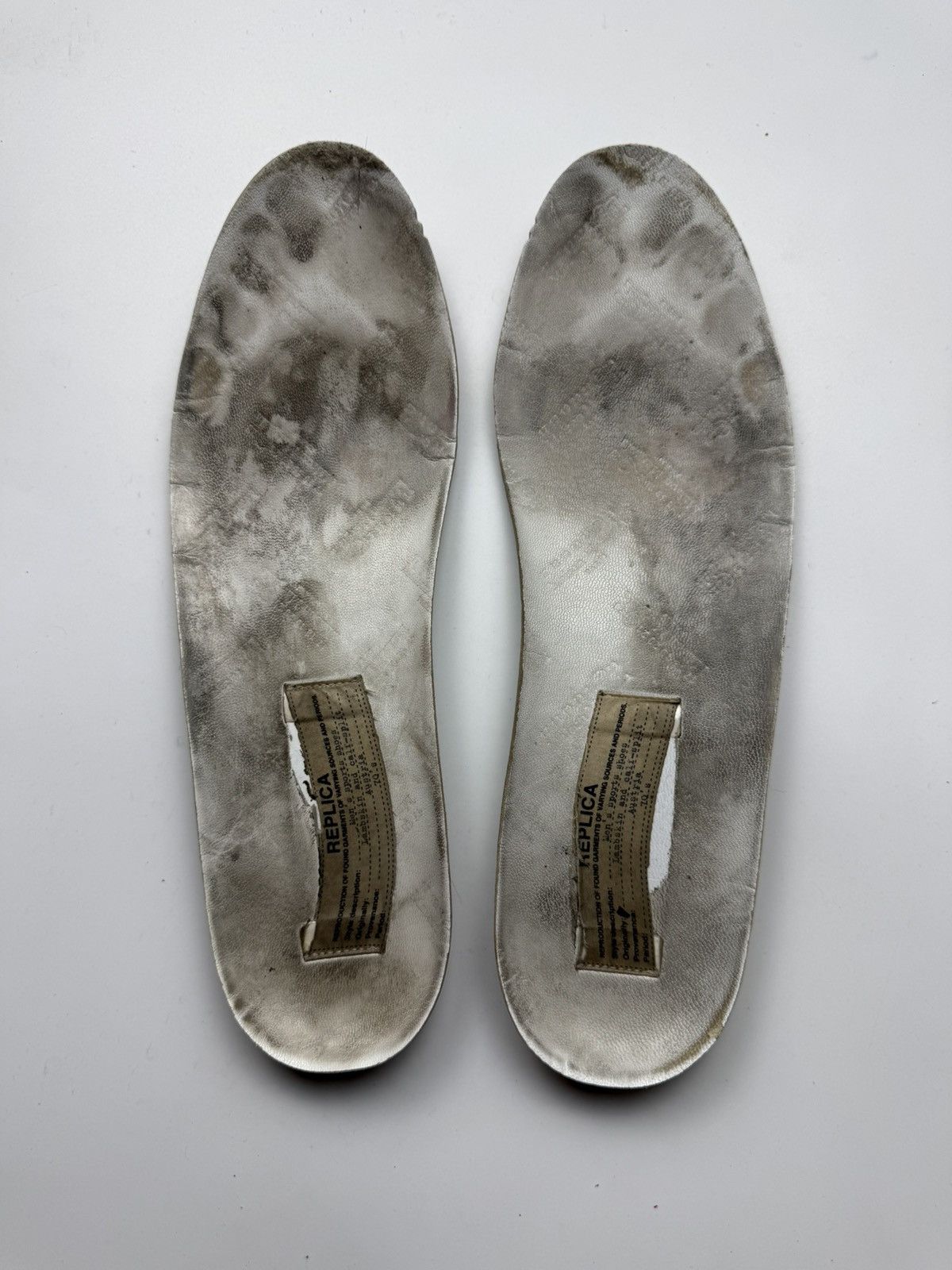 Maison Margiela Maison Margiela Gats White Red Size US 9 / EU 42 - 13 Thumbnail