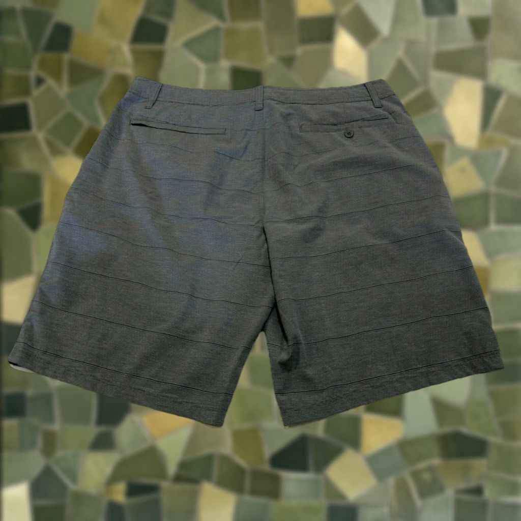 Hang Ten Hang Ten Grey Stretch Swim Beach Golf Casual Chino Board Shorts Men Size 38 Size US 38 / EU 54 - 1 Thumbnail