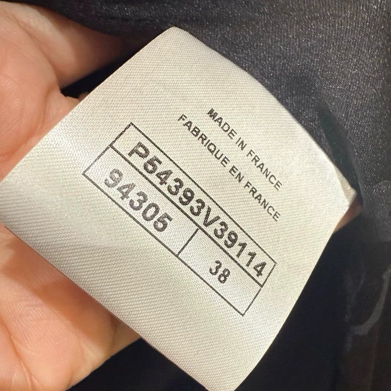 Chanel Chanel Black gold portrait button lapel jacket 2504-Nextarr Size XS / US 0-2 / IT 36-38 - 6 Thumbnail