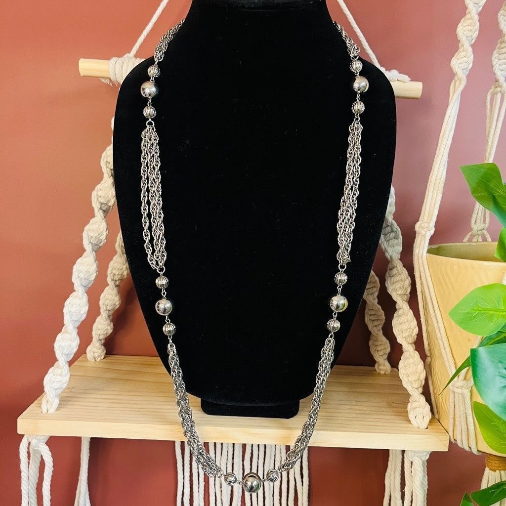 Vintage Vintage Midcentury Chain Necklace Silver Toned Metal Size ONE SIZE - 1 Thumbnail