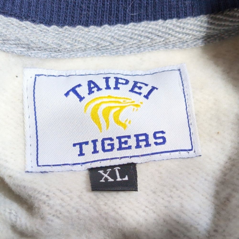 Other GoTigers! Taipei Tigers XL Street wear Men's Gray and Blue Size US XL / EU 56 / 4 - 5 Thumbnail