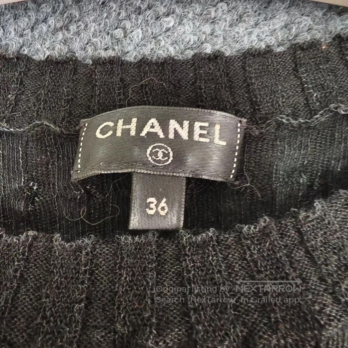 Chanel Chanel Black Wool Knit Top with Gold Buttons. Size XS / US 0-2 / IT 36-38 - 3 Thumbnail