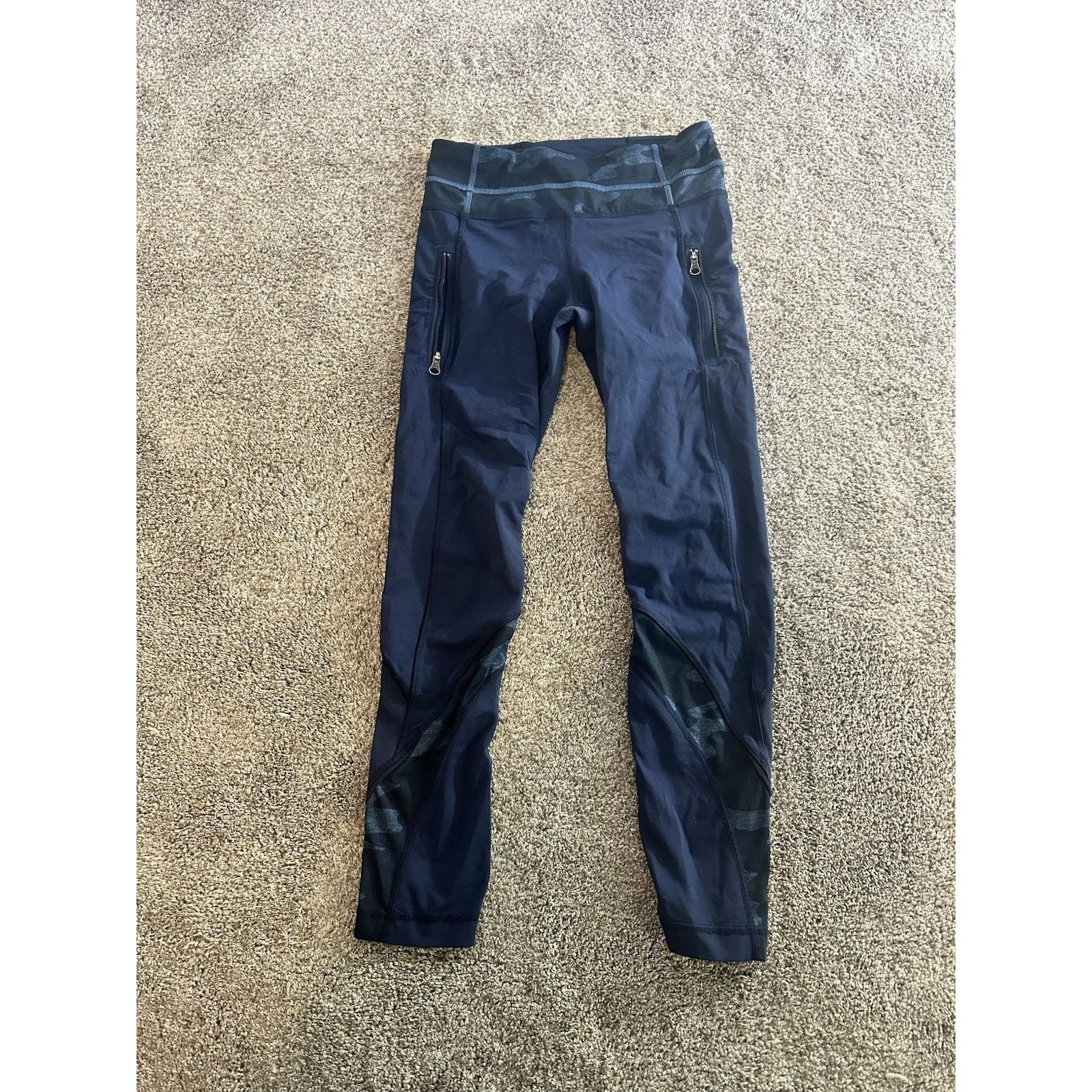 Lululemon Lululemon Pants Womens 4 Blue Camo Leggings Zip Pockets Size 27" / US 4 / IT 40 - 2 Thumbnail