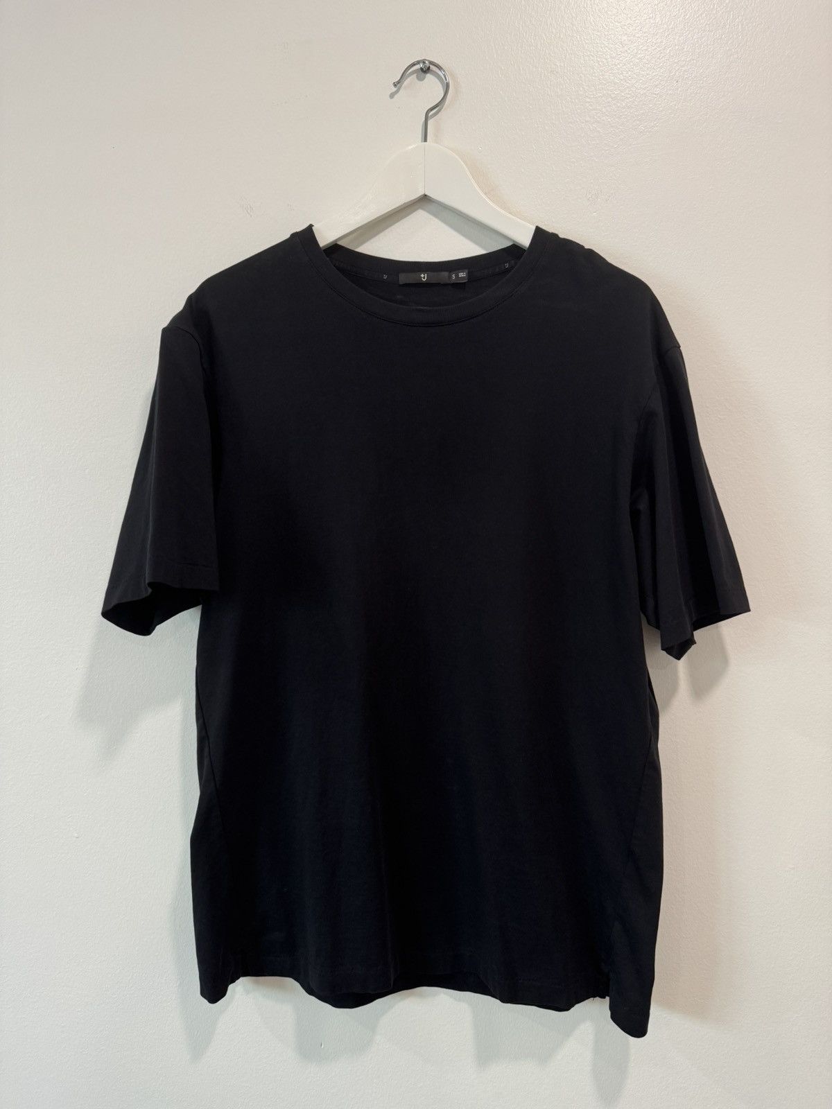 Jil Sander × Uniqlo Uniqlo x Jil Sander +J Supima® T-Shirt Black Size Small Size US S / EU 44-46 / 1 - 1 Thumbnail
