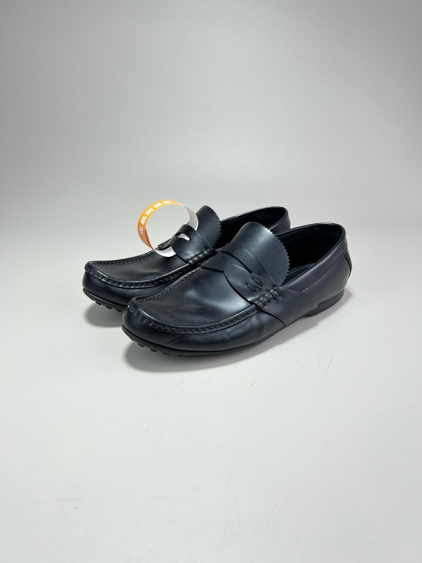 Louis Vuitton Louis Vuitton Black Slip-On Loafers Size US 6 / EU 39 - 1 Thumbnail