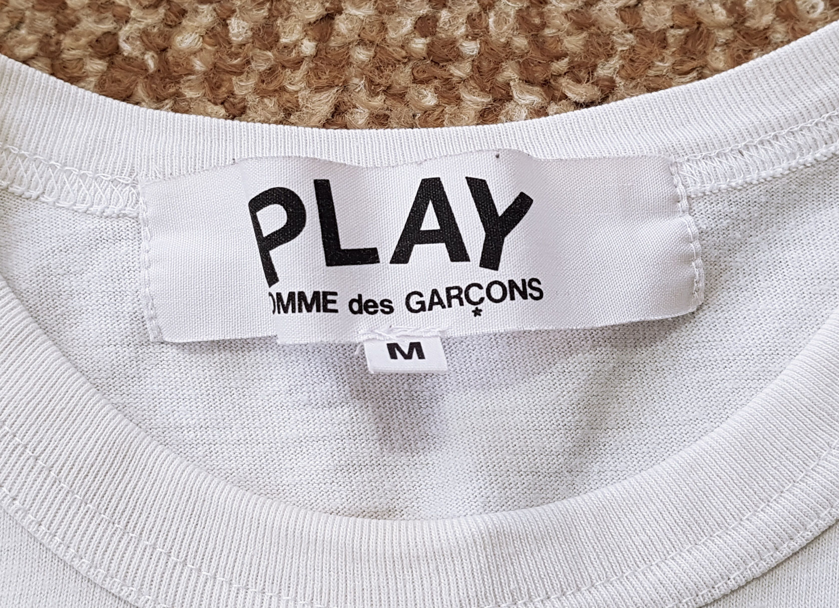 Comme des Garcons PLAY Comme des Garcons PLAY CDG T Shirt made in Japan sz M Size US M / EU 48-50 / 2 - 8 Thumbnail