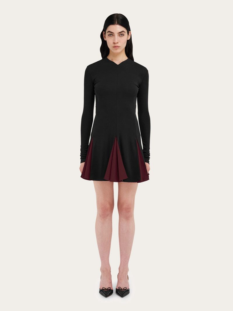 Salvatore Ferragamo o1s1rm0426 Ribbed Skater Dress in Black Size M / US 6-8 / IT 42-44 - 7 Thumbnail