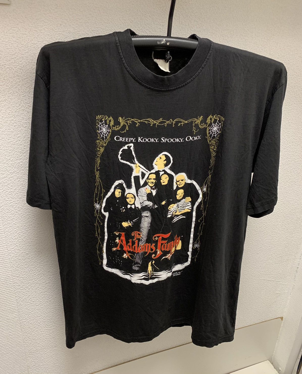 Vintage The Adams Family 1991 vintage black t-shirt L-Xl movie Size US L / EU 52-54 / 3 - 6 Thumbnail