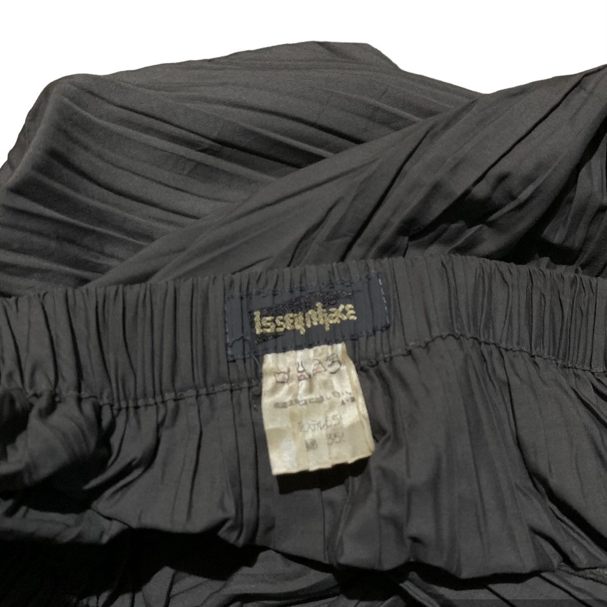 Issey Miyake × Japanese Brand × Vintage Issey miyake Assymetric skirt Size US 30 / EU 46 - 5 Thumbnail