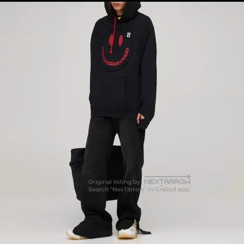 Raf Simons Raf Simons Black and red smiley face sweater Size US M / EU 48-50 / 2 - 5 Thumbnail