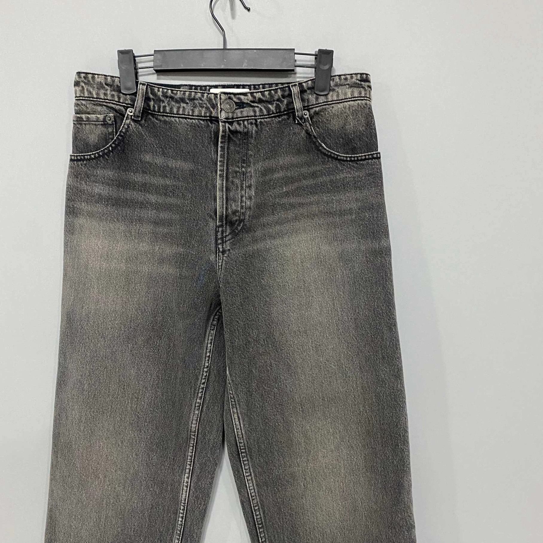 Balenciaga Grey distressed logo jeans, Balenciaga Size 27" / US 4 / IT 40 - 2 Thumbnail