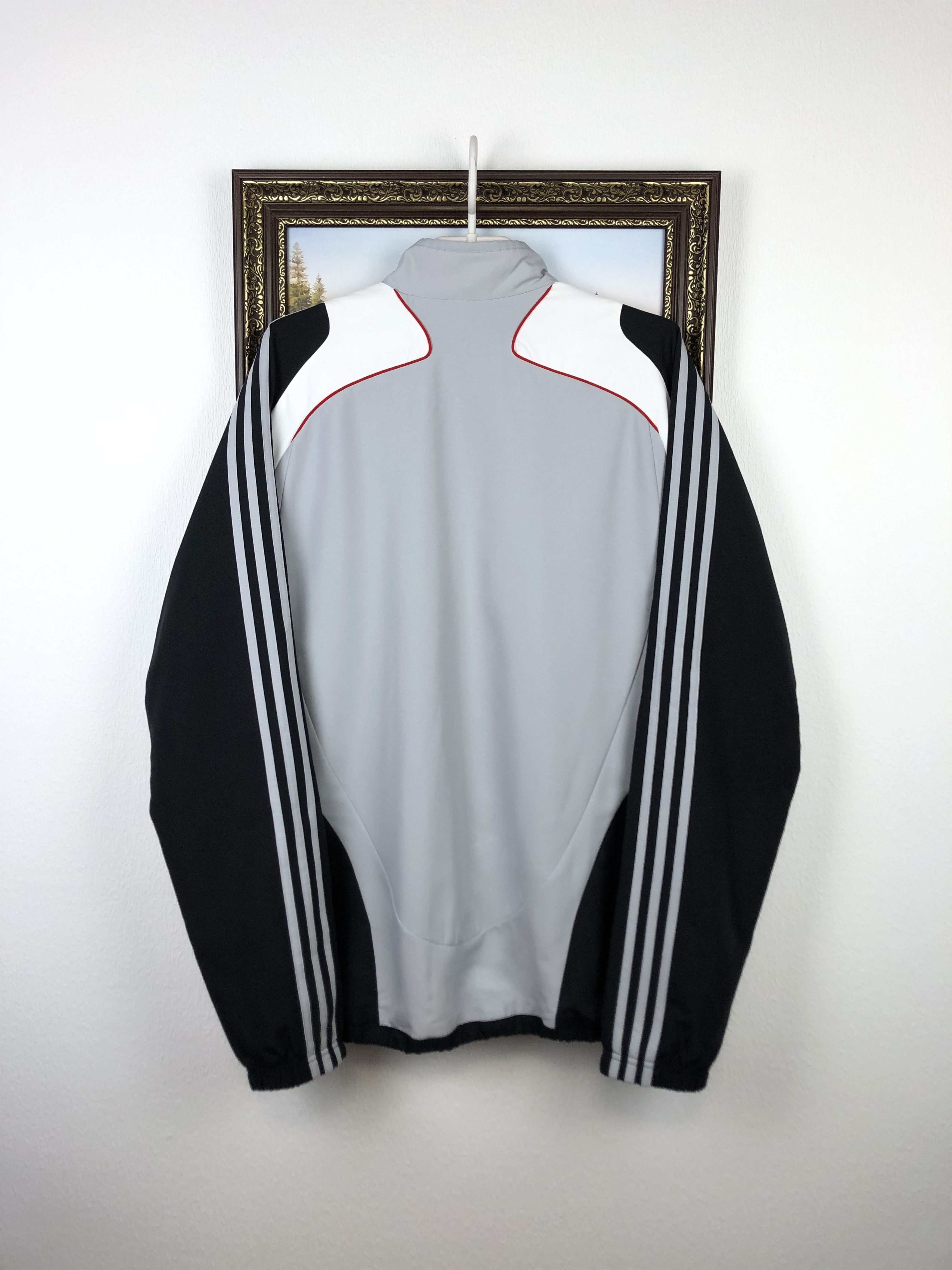 Adidas Vintage Adidas Liverpool Football Jacket Soccer Track Top Size US L / EU 52-54 / 3 - 11 Thumbnail