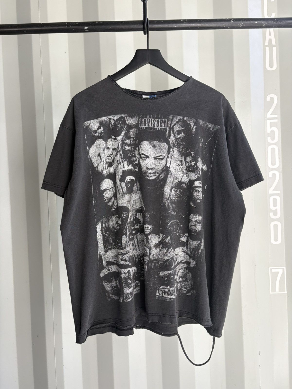 Band Tees Rap Legends Thrashed Faded Distressed Shirt GRUNGE Size US XL / EU 56 / 4 - 1 Thumbnail