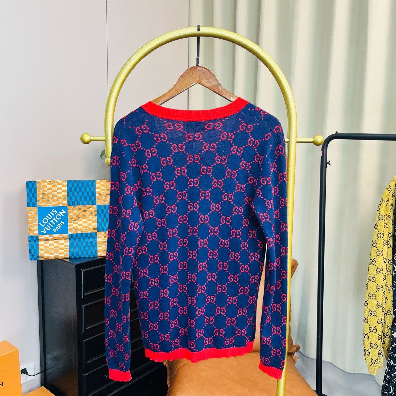 Gucci Gucci Red and blue full-print knitted cardigan sweater 2501 Size US XS / EU 42 / 0 - 2 Thumbnail