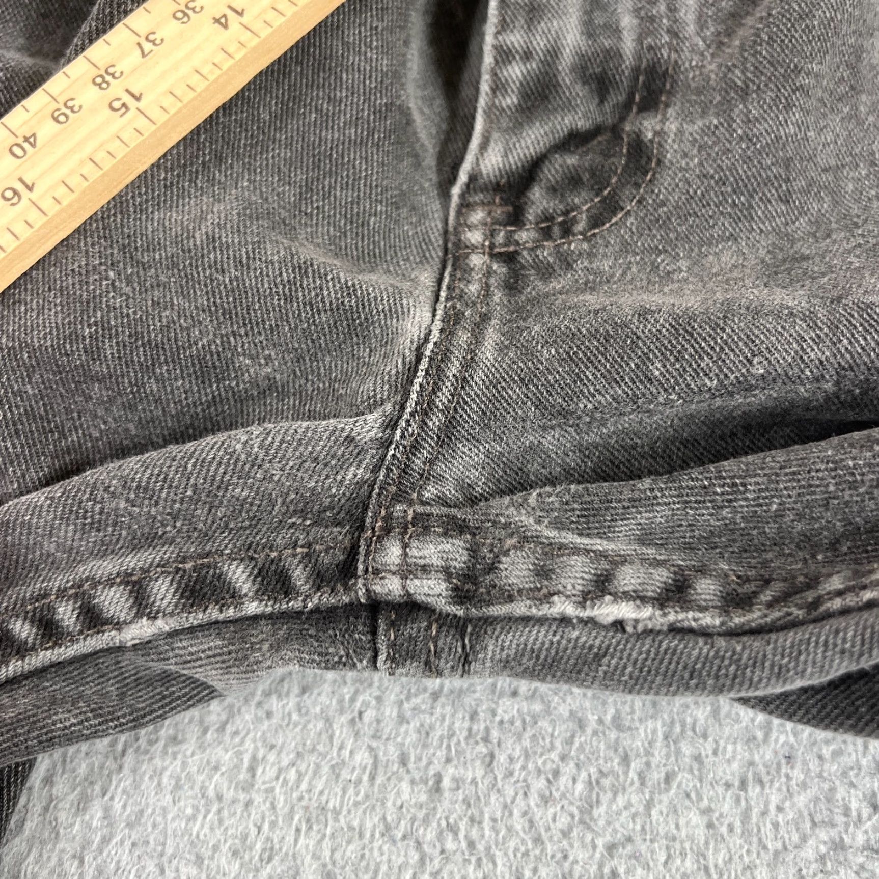 Levi's Vintage Levi's 505 Jeans Men 36x30 Regular Fit Black Distressed Denim Y2K Retro Size US 36 / EU 52 - 5 Thumbnail