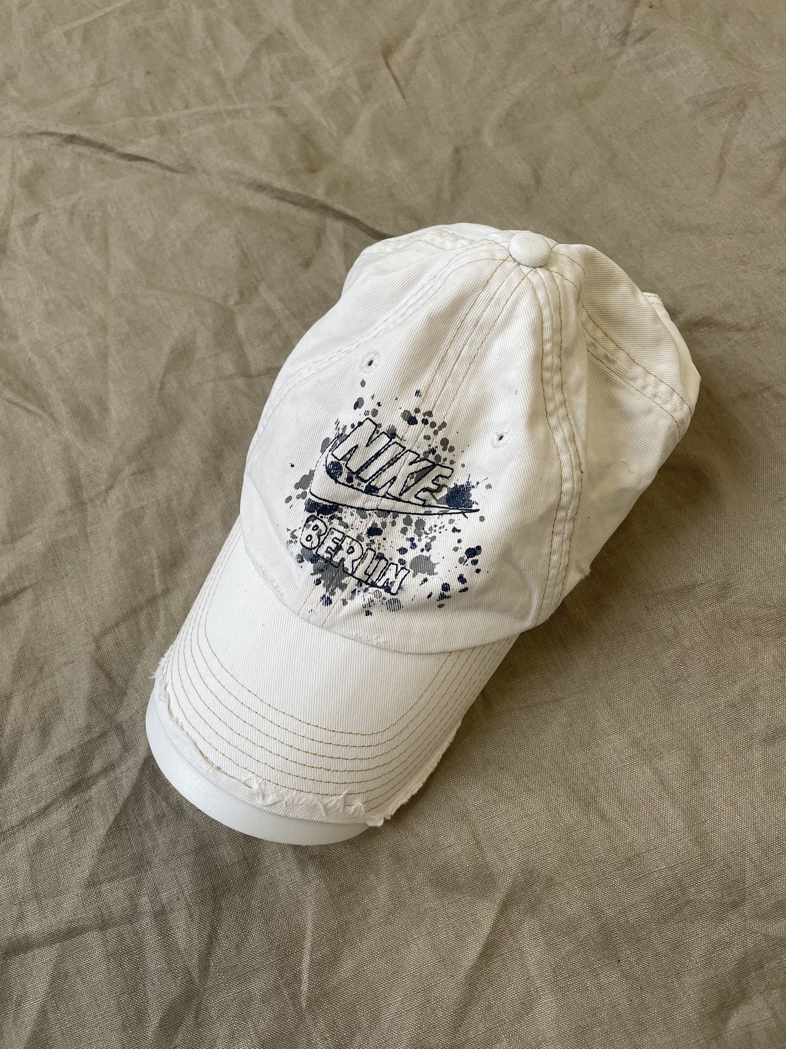 Nike Nike Berlin Distressed Vintage y2k Cap 6082AC Size ONE SIZE - 2 Thumbnail
