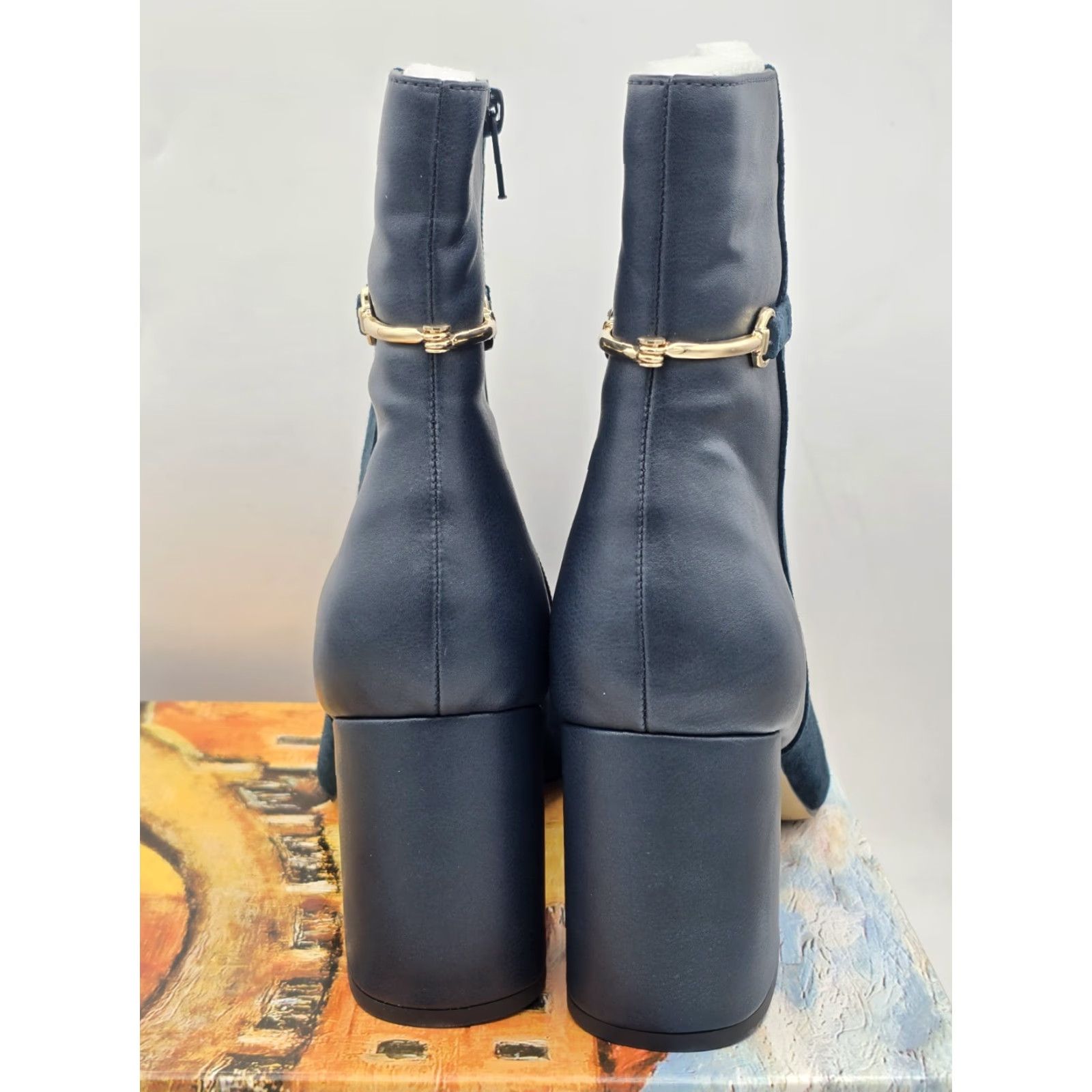 Vintage VINTAGE Bella Vita Quincy Women's Ankle Boots Navy Leather Size 12 M - Party, Wide Calf, Med Heel Size US 12 / IT 42 - 7 Thumbnail