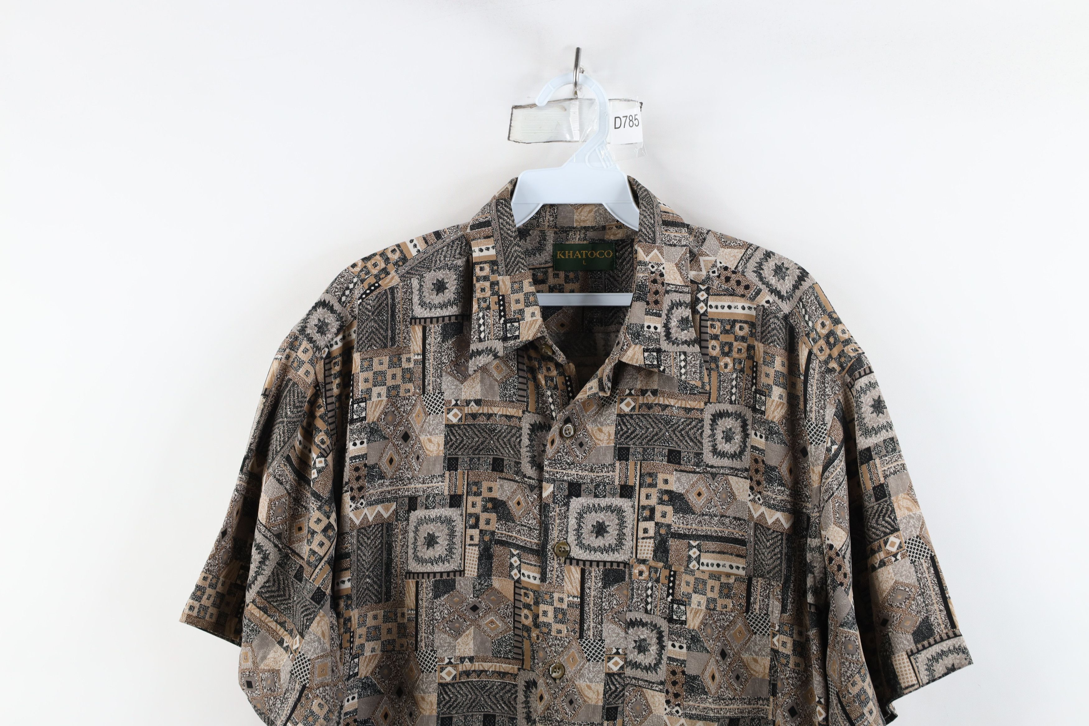 Vintage Vintage 90s Streetwear Geometric Collared Button Shirt Size US L / EU 52-54 / 3 - 2 Thumbnail