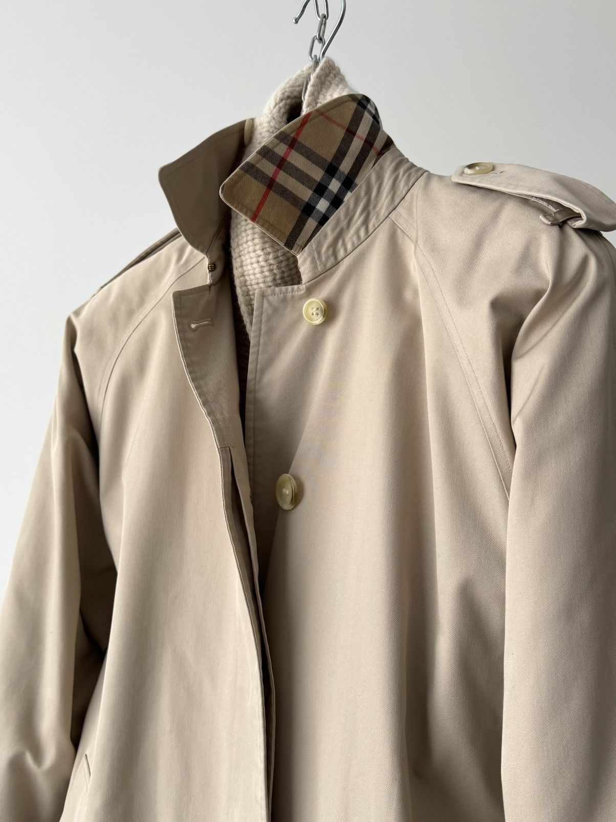 Burberry × Vintage Vintage 90s Burberrys Women’s Nova Check Beige Trench Coat Size M / US 6-8 / IT 42-44 - 3 Thumbnail
