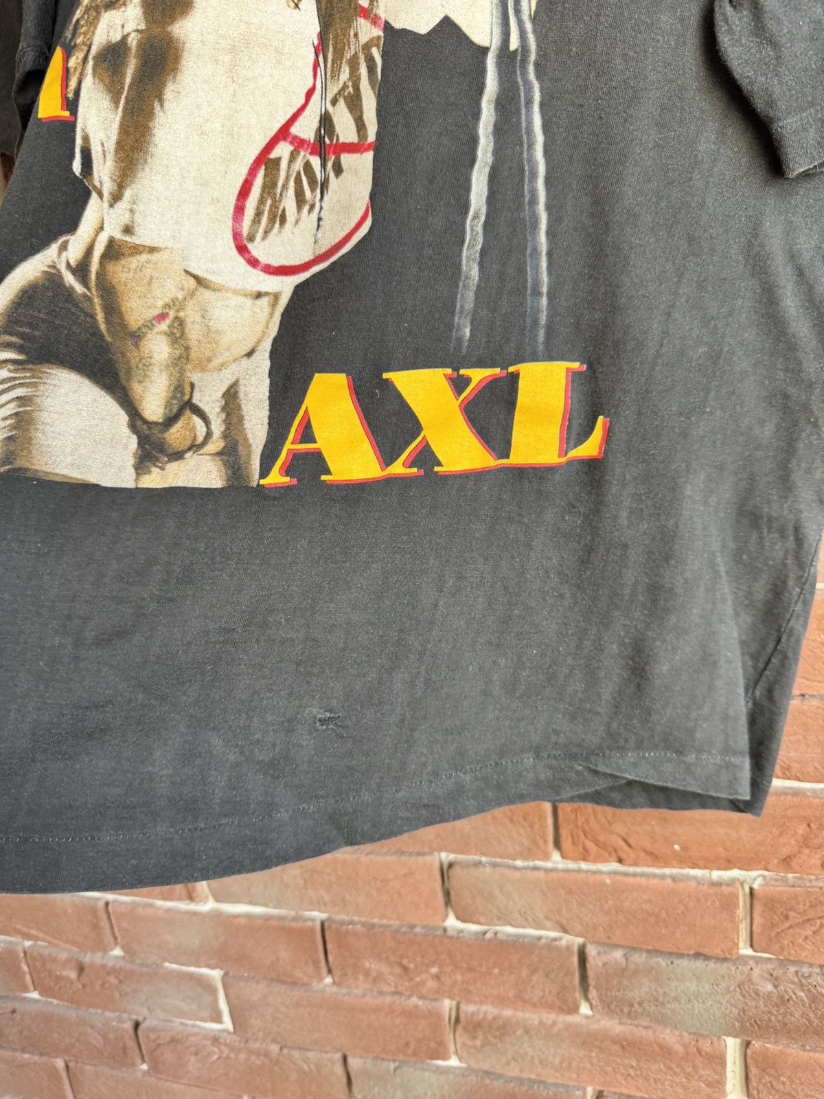 Band Tees Vintage 90s Guns N Roses Axl Rose Rock Band Shirt Black Size US XL / EU 56 / 4 - 4 Thumbnail