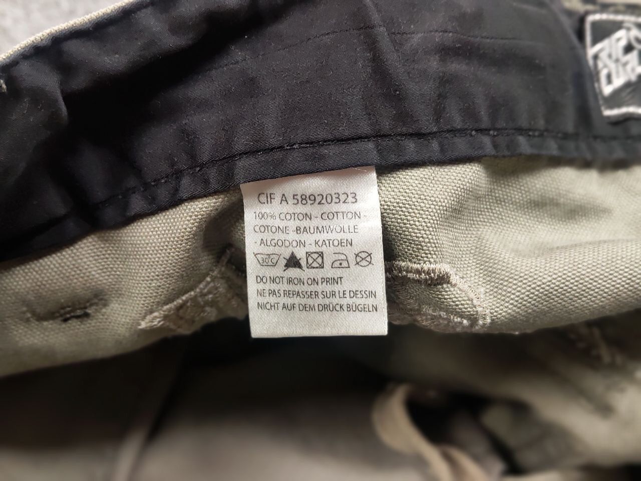 Rip Curl Vintage 90's Rip Curl Cargo Baggy Olive camo Pants Size US 33 - 18 Thumbnail