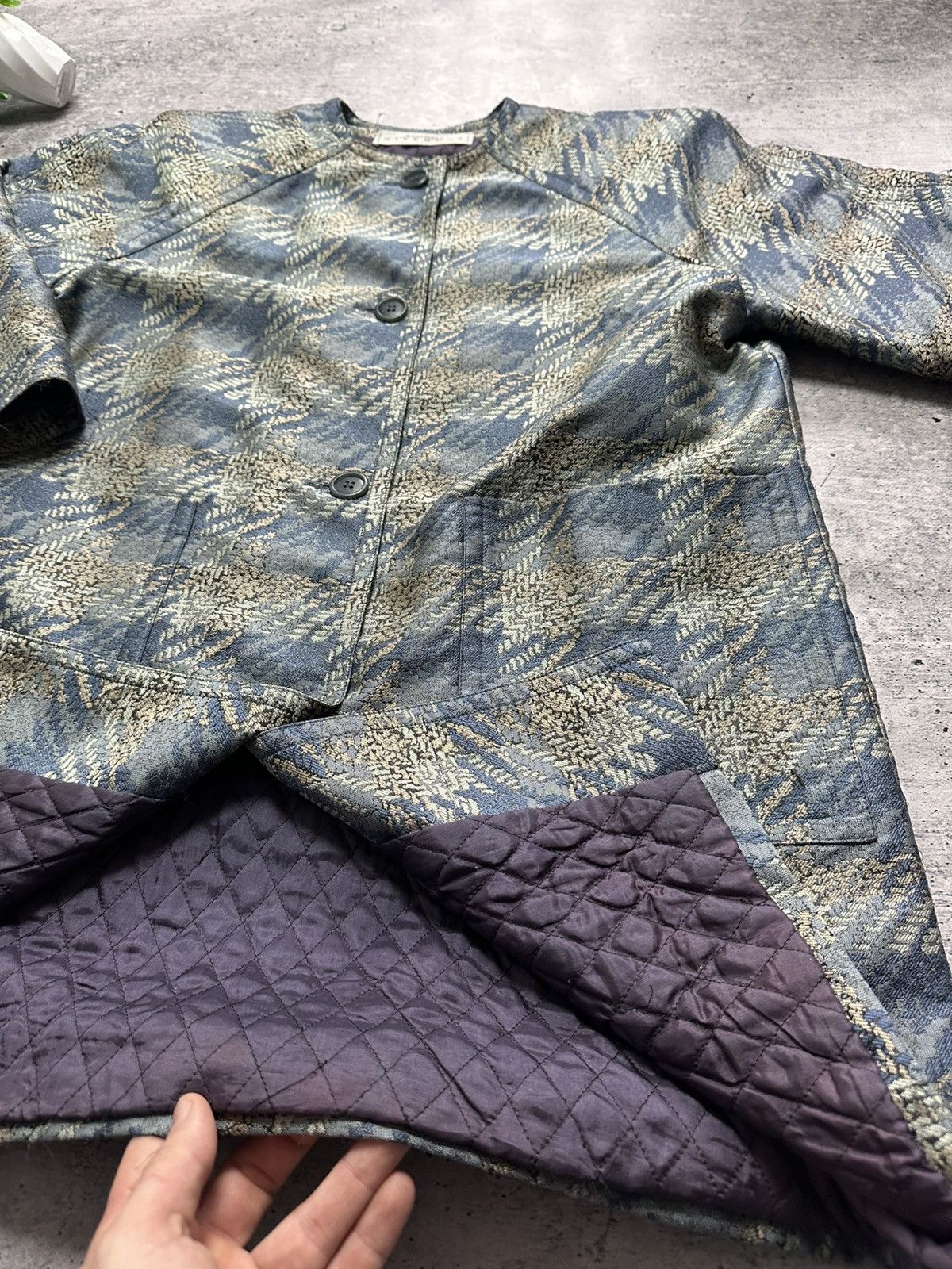 Givenchy Vintage 90s Givenchy Boutiques Quilt France Archive Coat Size M / US 6-8 / IT 42-44 - 8 Thumbnail