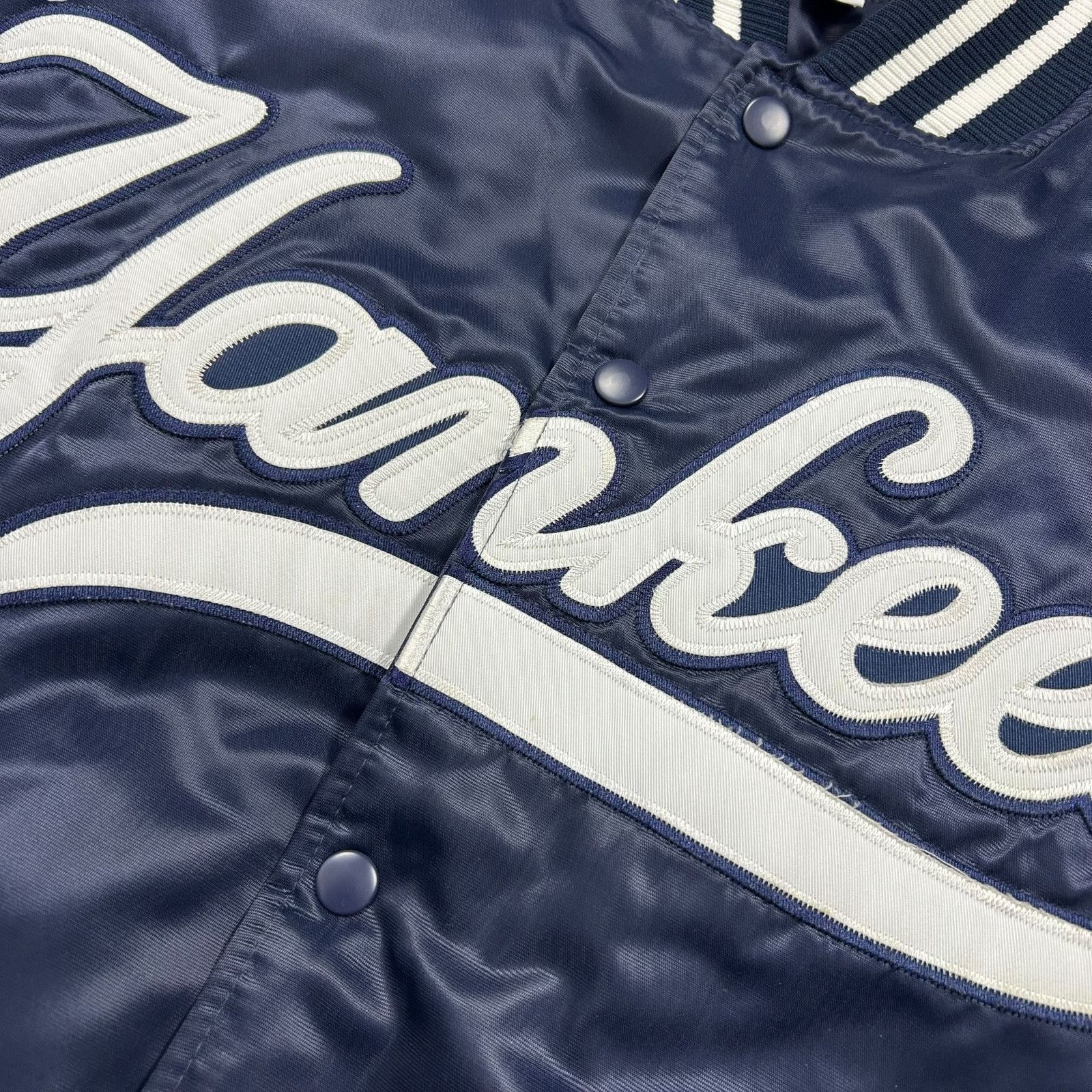 MLB VTG 90s NEW YORK YANKEES MAJESTIC AUTHENTIC SATIN JACKET Size US XL / EU 56 / 4 - 8 Thumbnail