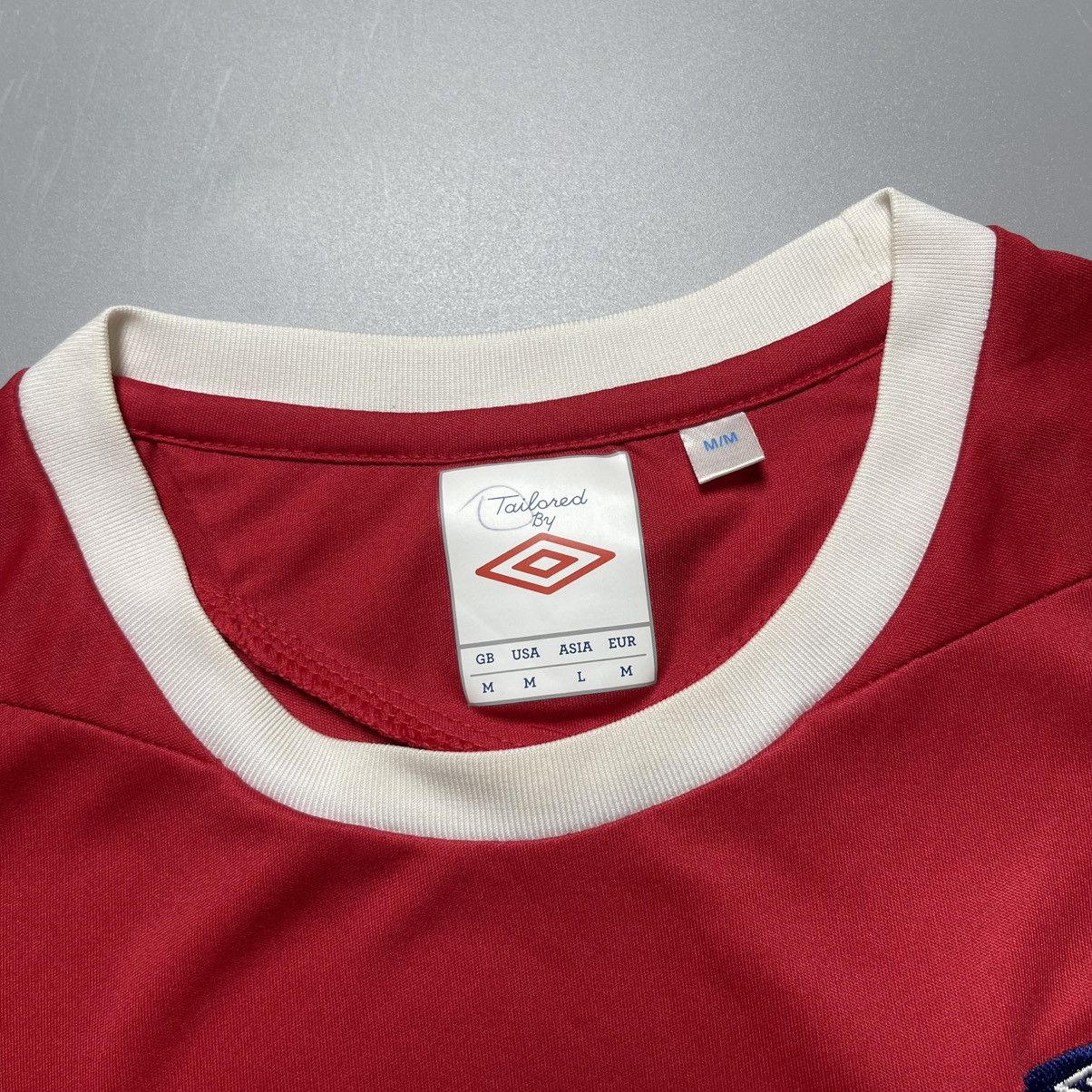Umbro ENGLAND UMBRO 2010/2011 FOOTBALL SOCCER TRAINING JERSEY Size US M / EU 48-50 / 2 - 4 Thumbnail