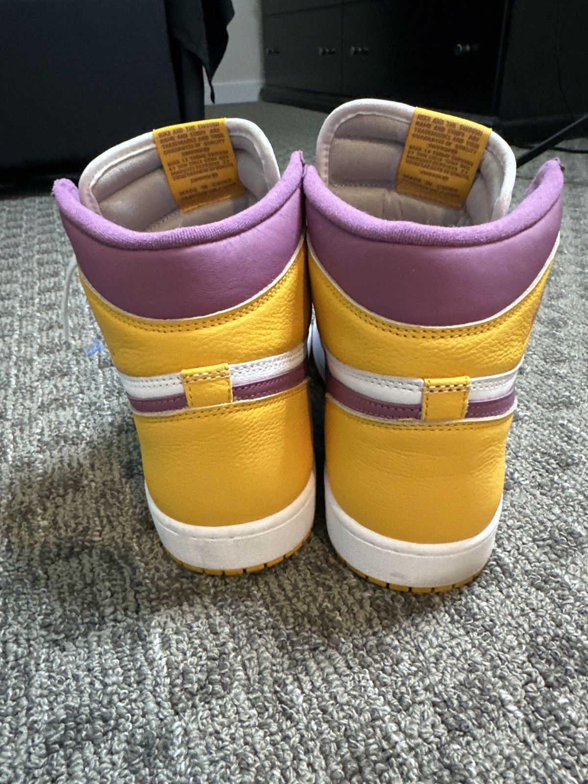 Jordan Brand Jordan 1 ‘Brotherhood’ Size US 12 / EU 45 - 4 Thumbnail