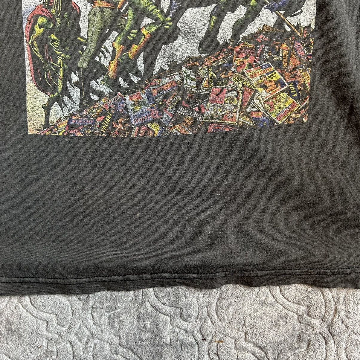 DC Comics × Vintage 90s Vintage 2000AD Judge Dredd tee Size US L / EU 52-54 / 3 - 4 Thumbnail