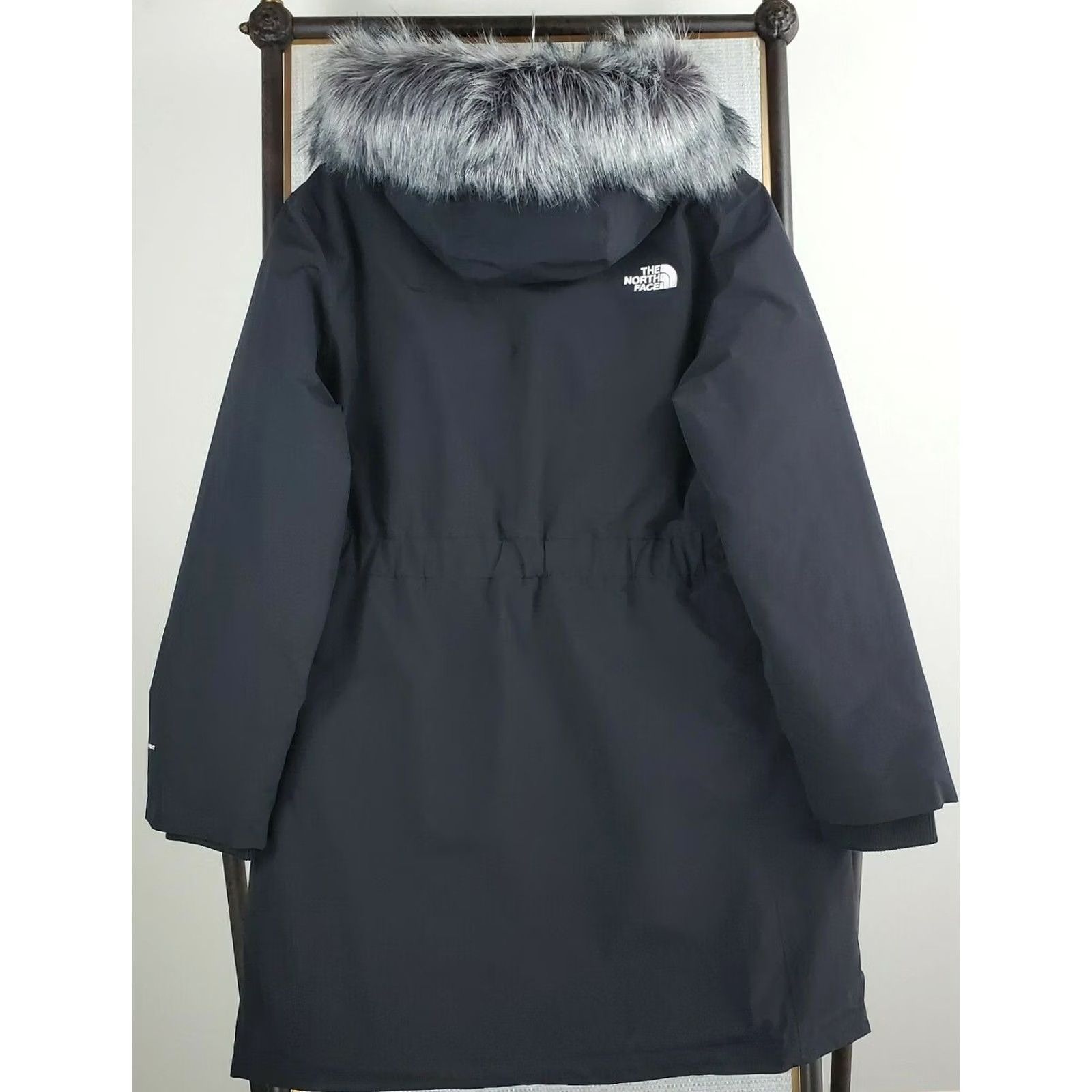 The North Face VINTAGE The North Face Arctic PARKA Jacket Womens Medium Black 550 Down Waterproof Hooded Down Insulated Winter Coat Size M / US 6-8 / IT 42-44 - 4 Thumbnail