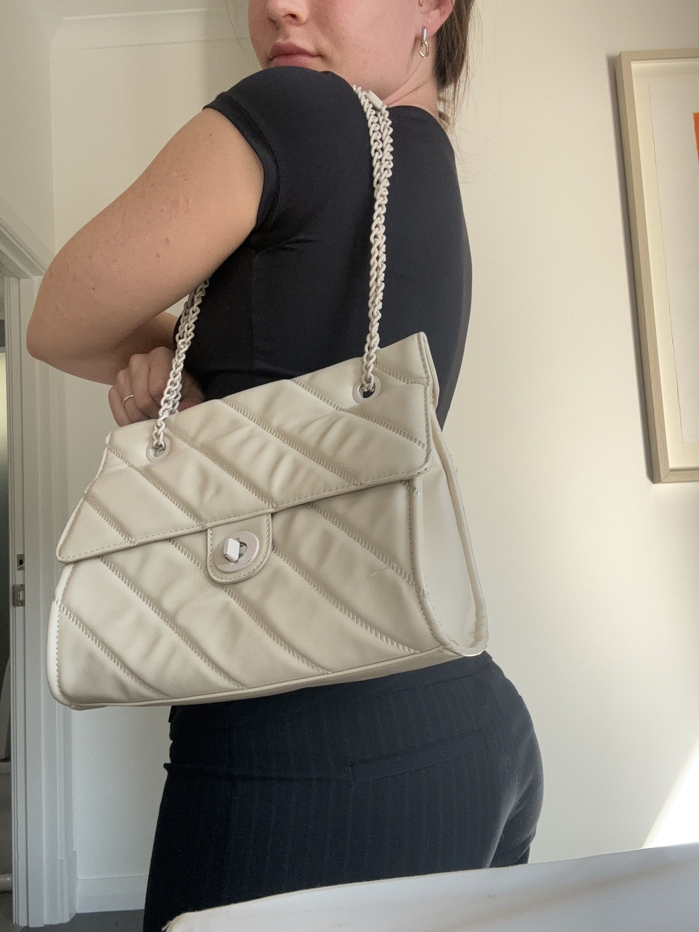 Urban Outfitters Gorgeous cream chic bag. Size ONE SIZE - 4 Thumbnail