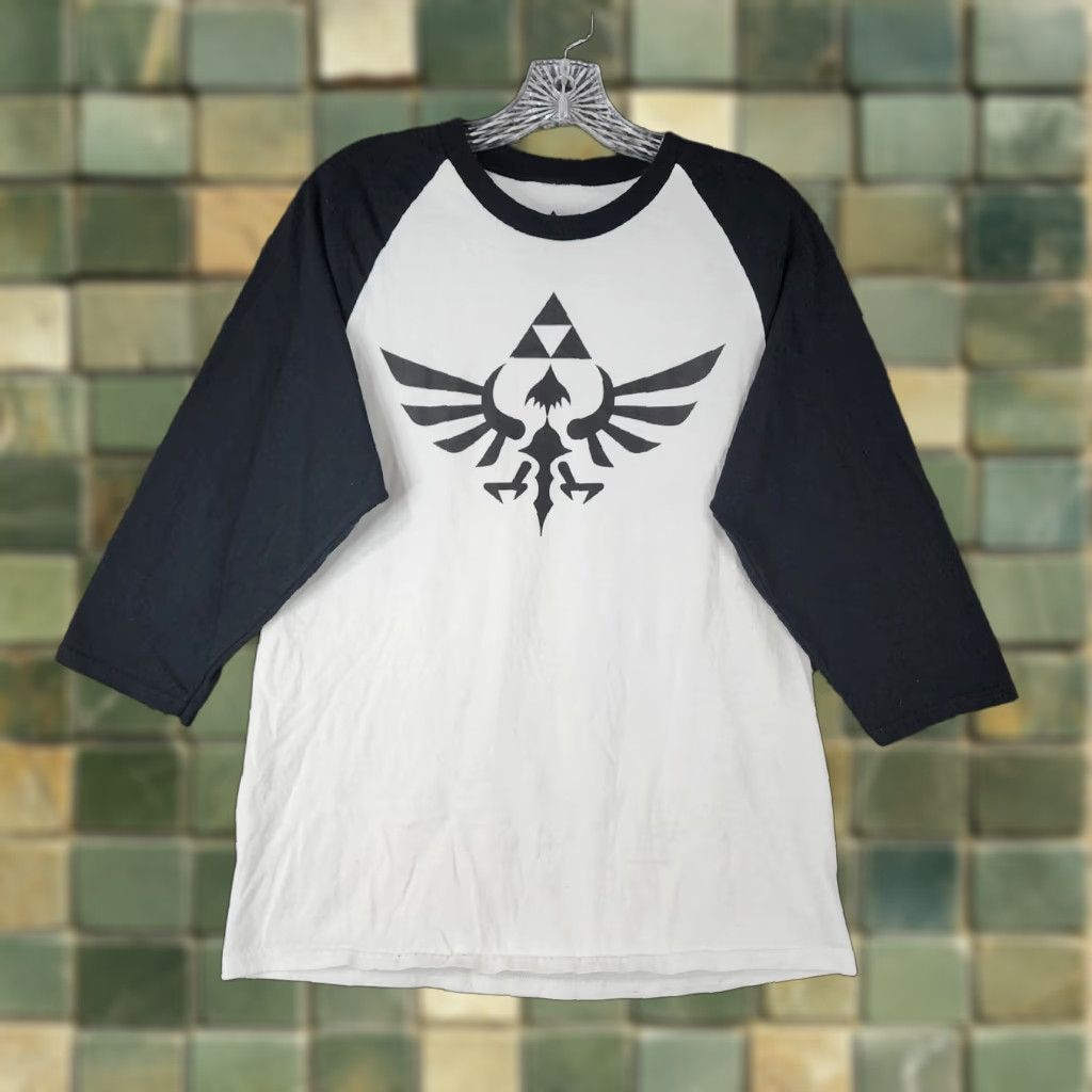 Vintage VINTAGE Zelda Shirt Mens 3/4 Sleeve Tee Size M White Graphic Cotton 100% Graphic Tee Mens Size US M / EU 48-50 / 2 - 1 Thumbnail