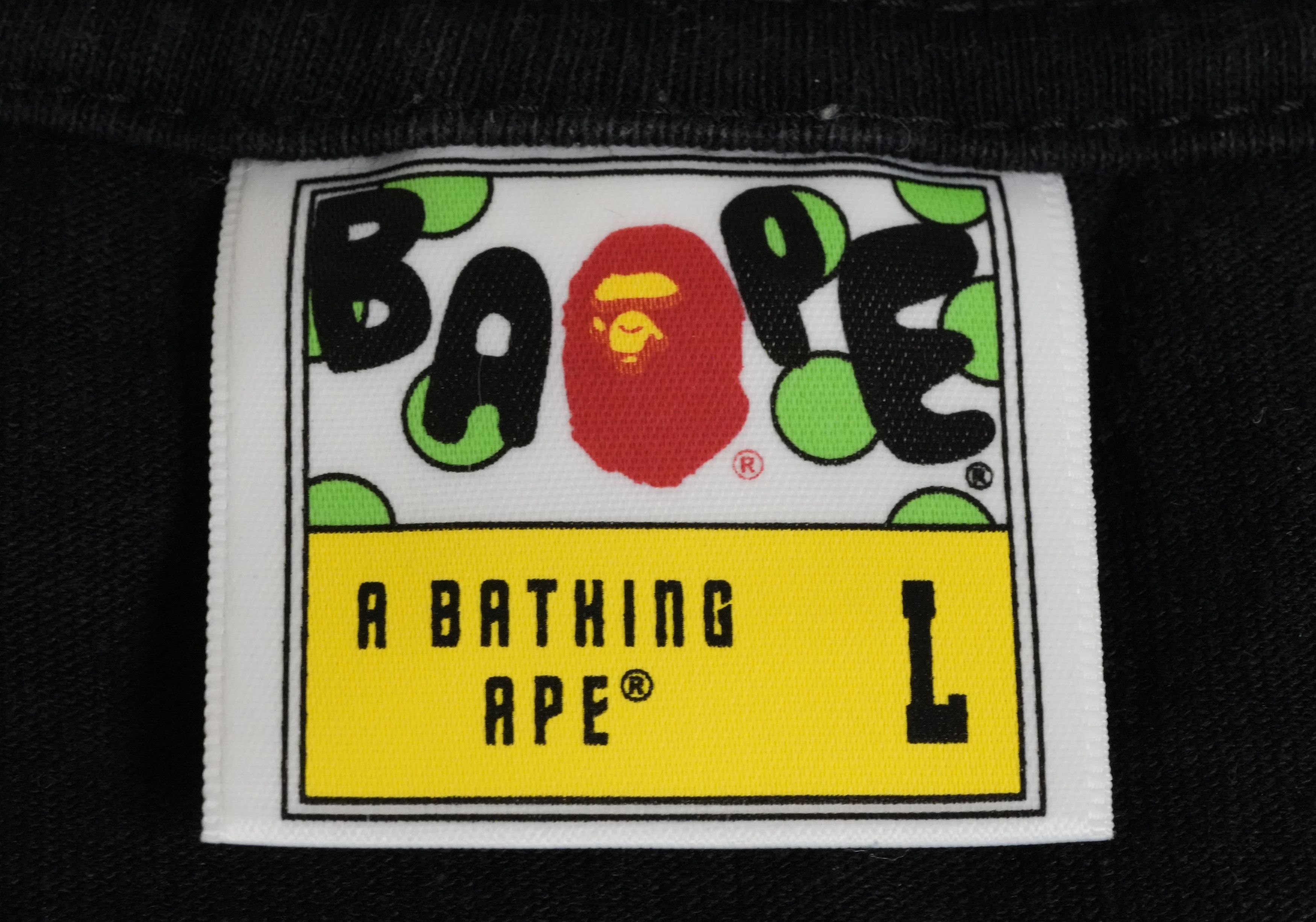 Bape Bape x Heineken Size US M / EU 48-50 / 2 - 3 Thumbnail