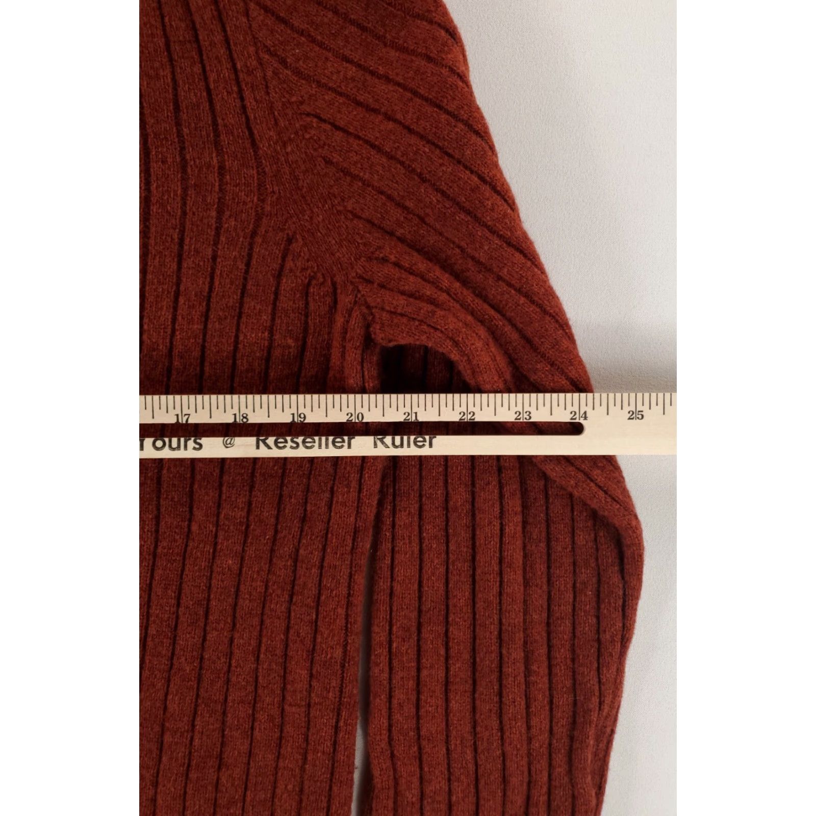Banana Republic Banana Republic Sweater Henley Wool Blend 4 Button Ribbed Long Sleeve Red Mens L Size US L / EU 52-54 / 3 - 4 Thumbnail