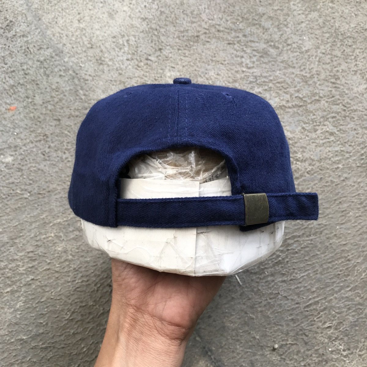 Vintage Archival hat. VINTAGE 2001 LUK CUP. Cycle event Size ONE SIZE - 5 Thumbnail