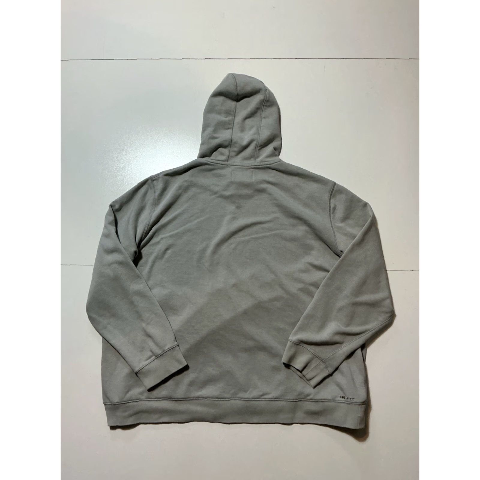 Jordan Brand VINTAGE Air Jordan UCLA Bruins Center Jumpman Logo Gray Pullover Hoodie XXL Mens Size US XXL / EU 58 / 5 - 3 Thumbnail