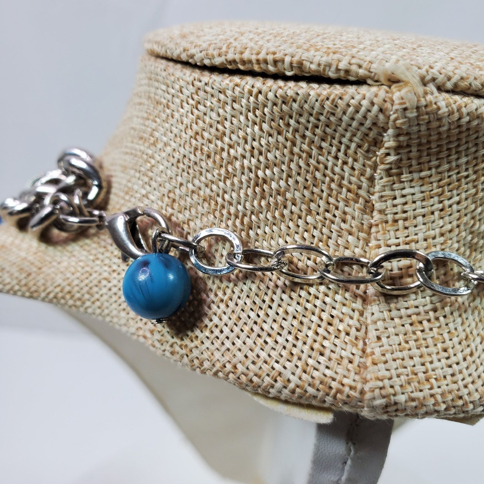 The Unbranded Brand Meshed Chain Necklace Silver Tone w/ Blue Beads 18 Inch Size ONE SIZE - 4 Thumbnail