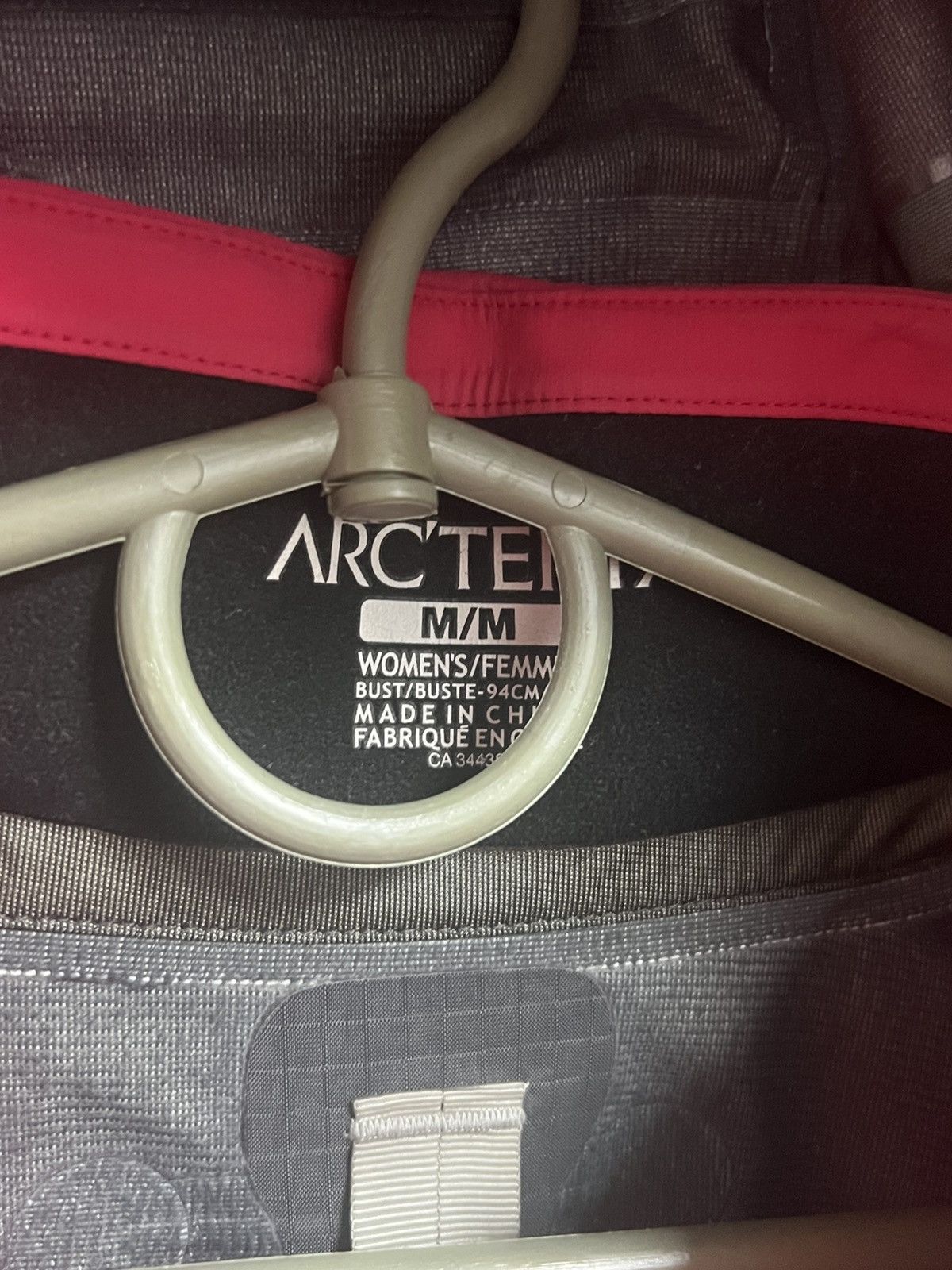 Arc'teryx Vintage Arcteryx Gore-Tex jacket Size US S / EU 44-46 / 1 - 4 Thumbnail