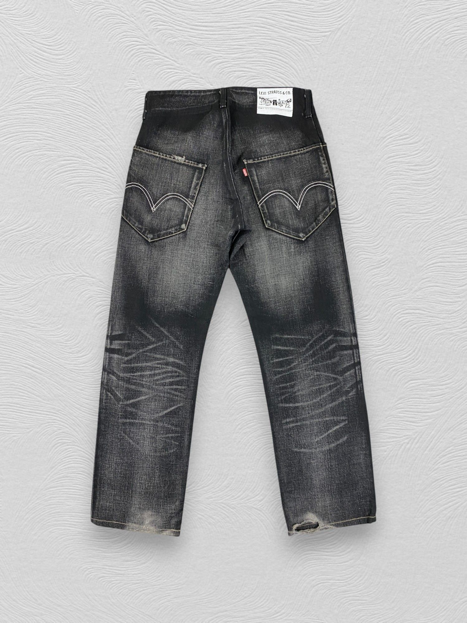 Levi's Distressed Black Vintage Levi's Jeans 32x30.5 Denim JN3485 Size US 32 / EU 48 - 2 Thumbnail