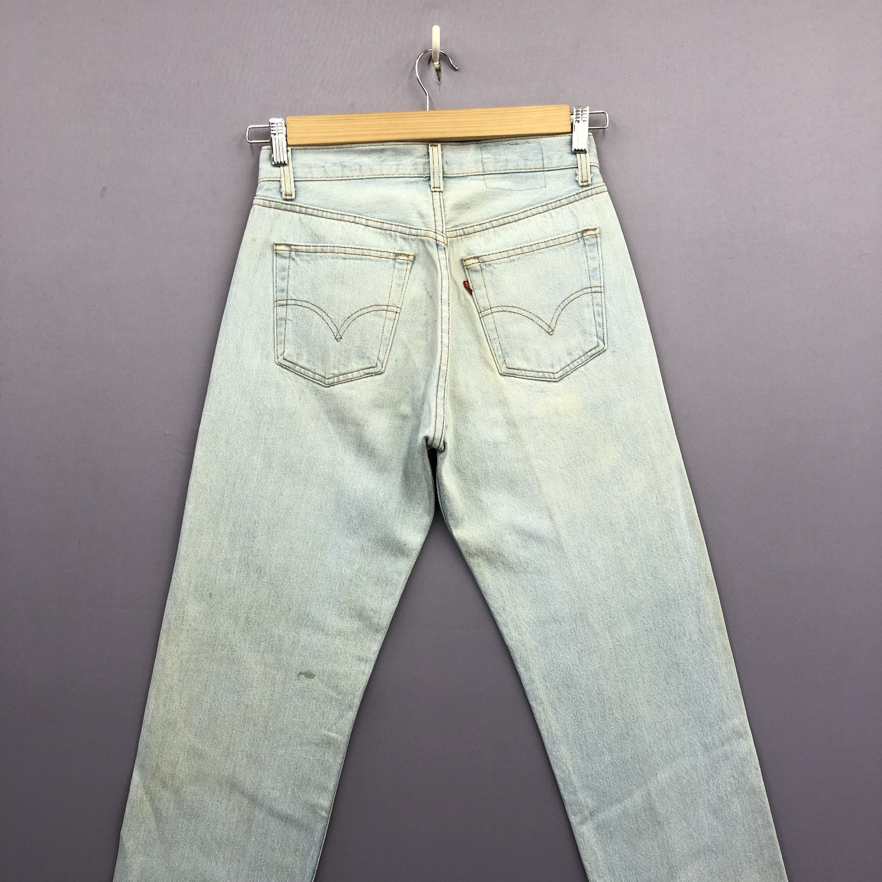 Levi's Vintage 70s Levis 501 Sun Faded Light Wash Blue Jeans Denim Size 28" / US 6 / IT 42 - 3 Thumbnail