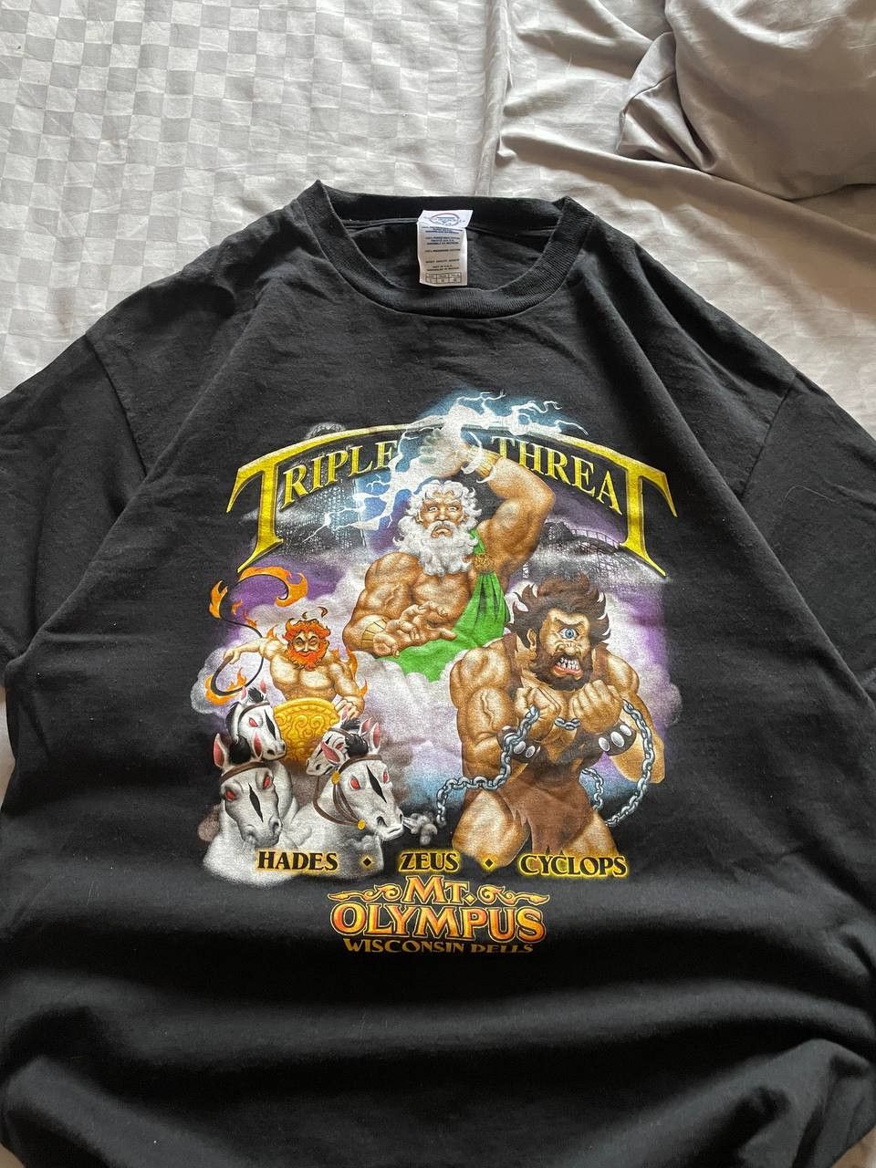 Vintage Vintage Graphic Tee Mr Olympus T shirt Y2K gods 90s Size US L / EU 52-54 / 3 - 4 Thumbnail