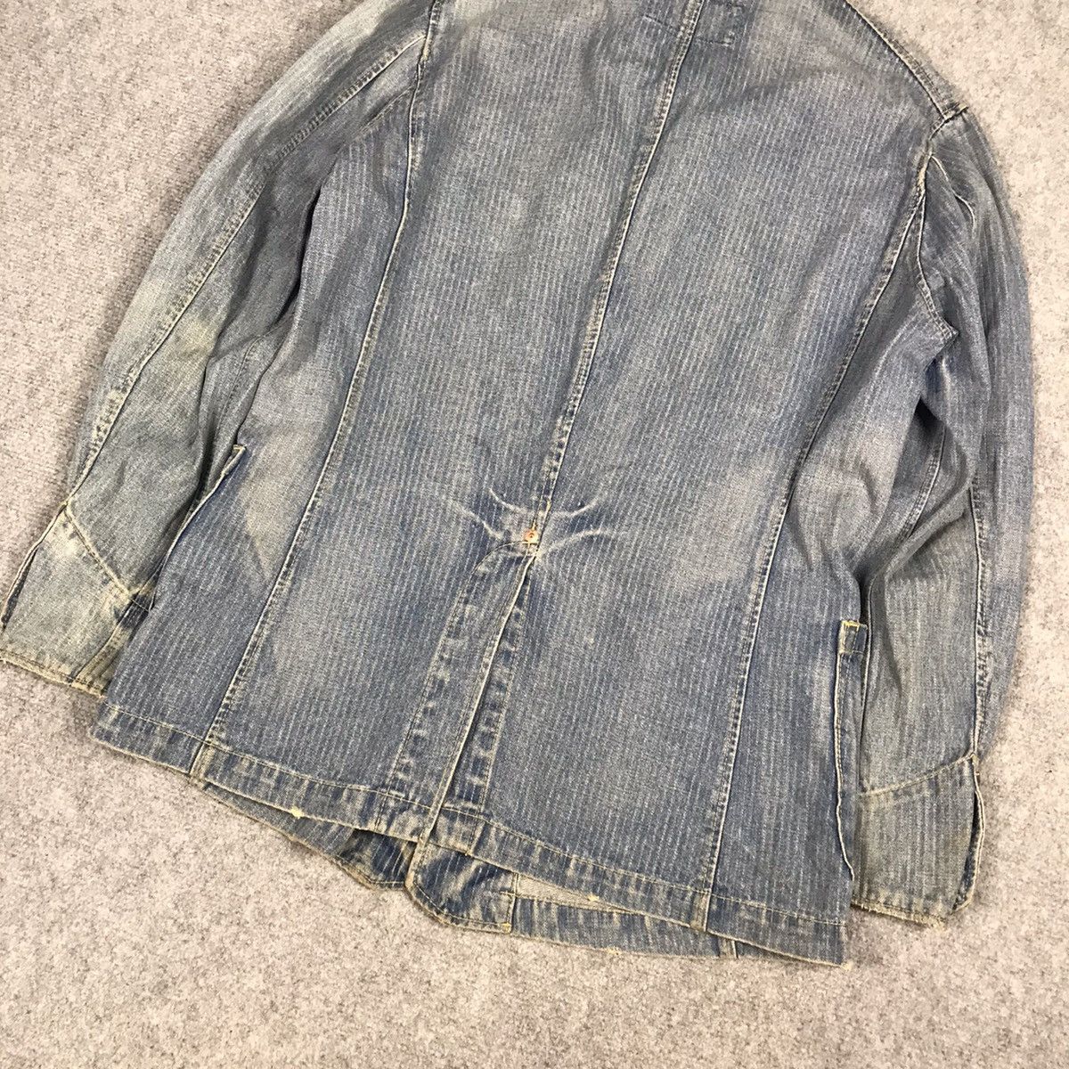 Levi's Vintage Clothing Levis denim faded button jacket Size US L / EU 52-54 / 3 - 8 Thumbnail