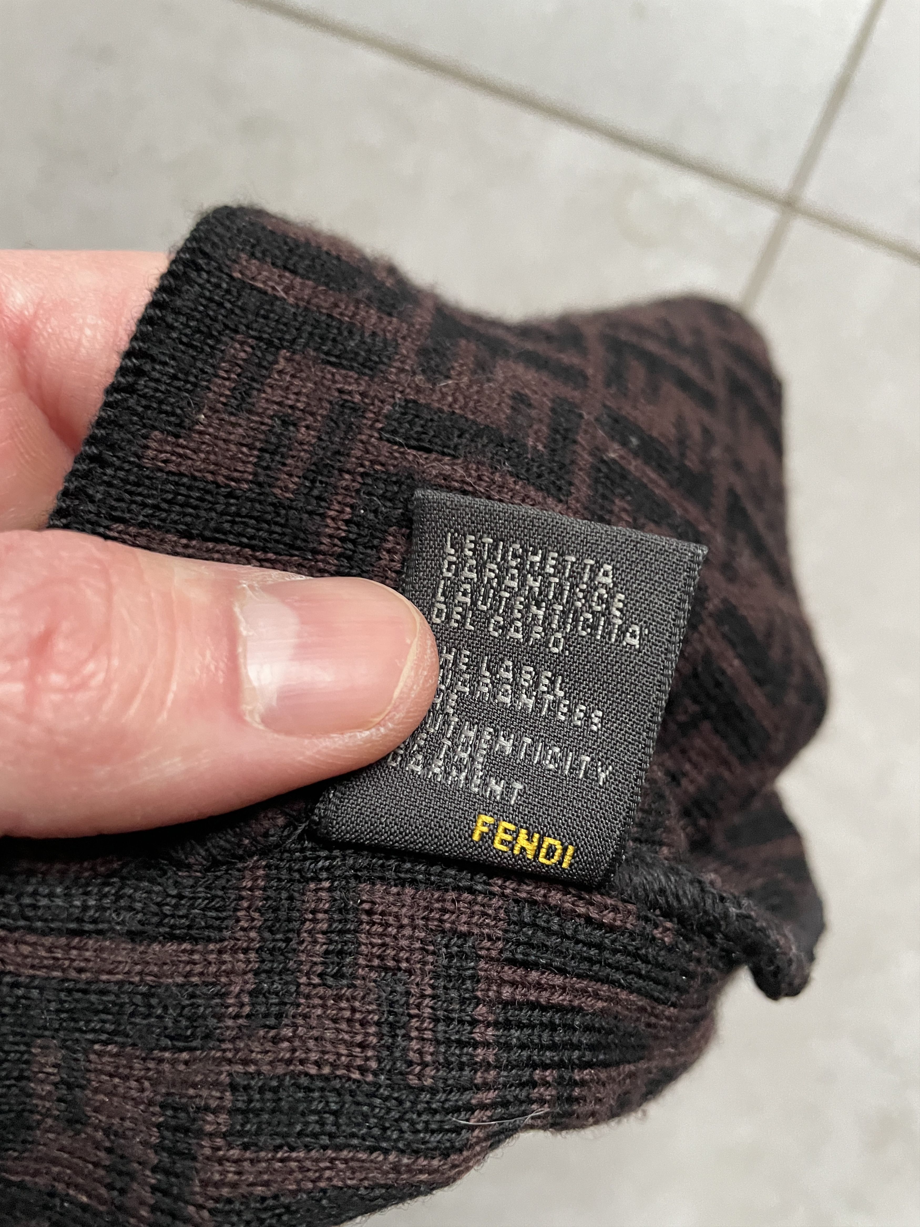 Fendi FENDI MONOGRAM BROWN BLACK WOOL BEANIE Size ONE SIZE - 5 Thumbnail